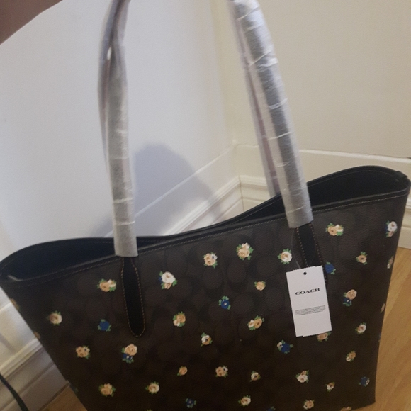 BNWT authentic coach tote bag - Picture 2 of 9